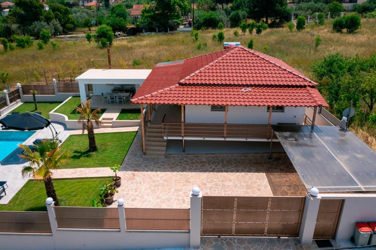 Villa Liana , Private Villa With Pool And Garden Vergia Exterior photo