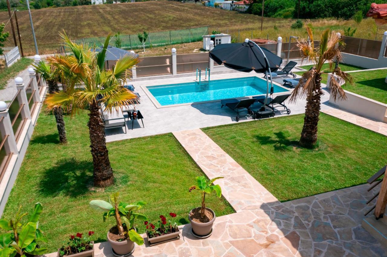 Villa Liana , Private Villa With Pool And Garden Vergia Exterior photo